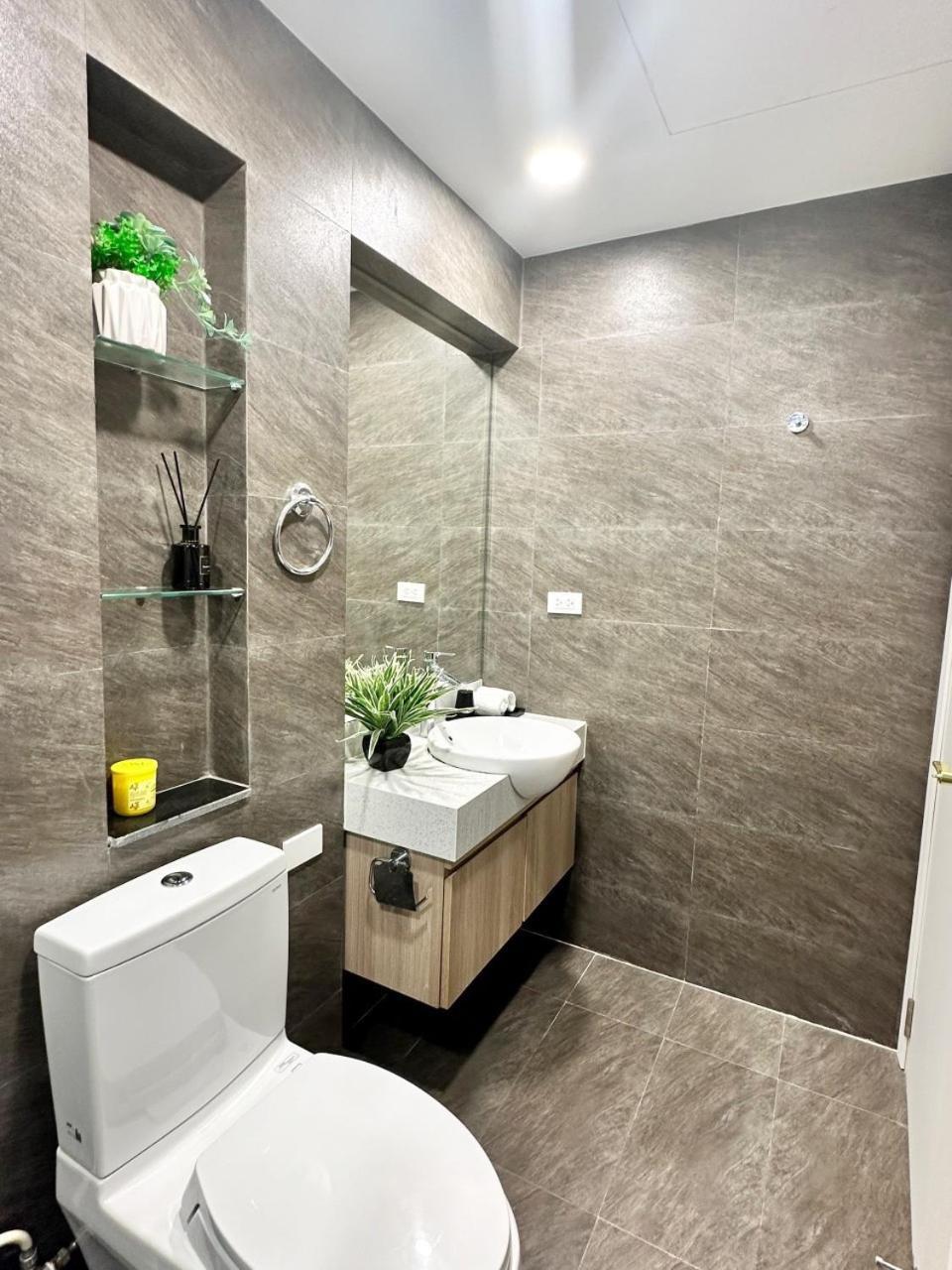 Luxe Paradise Residence Truc Bach Hanoj Exteriér fotografie